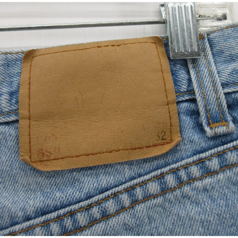 VINTAGE Levis 550 Jeans 33X32 Relaxed Fit Tapered Red Tab Denim 90s *